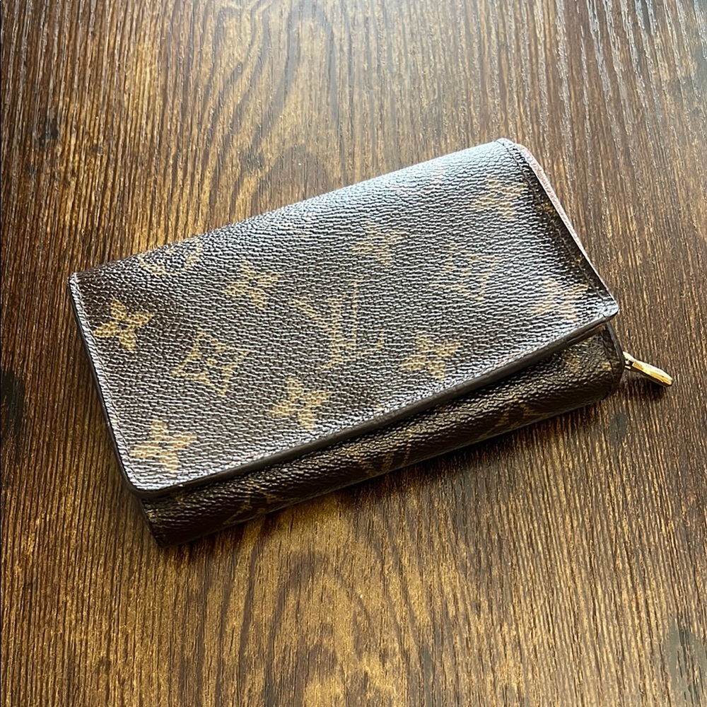 Louis Vuitton Tresor Monogram Wallet